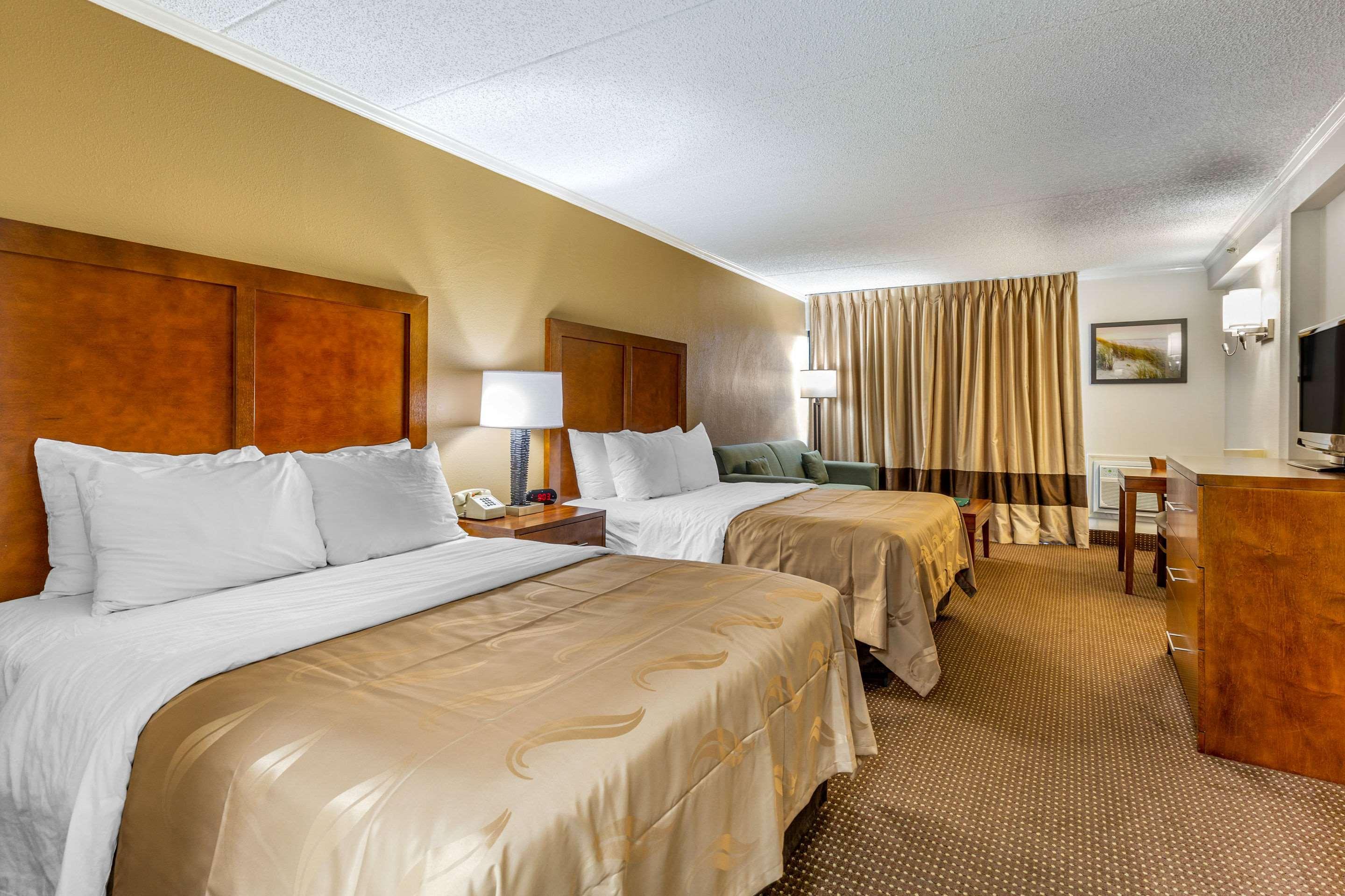 Quality Inn & Suites Oceanblock Ocean City Extérieur photo