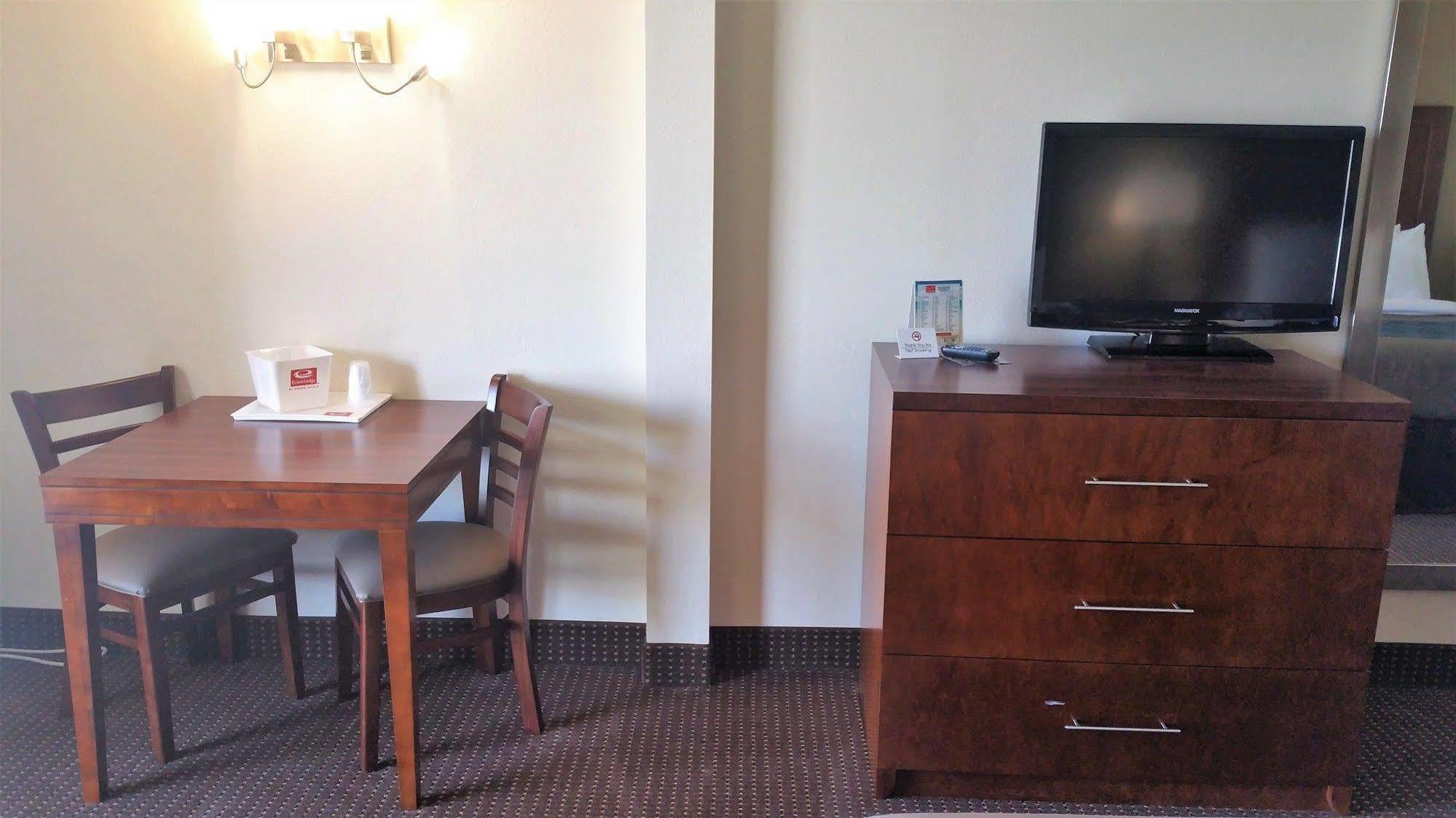 Quality Inn & Suites Oceanblock Ocean City Extérieur photo
